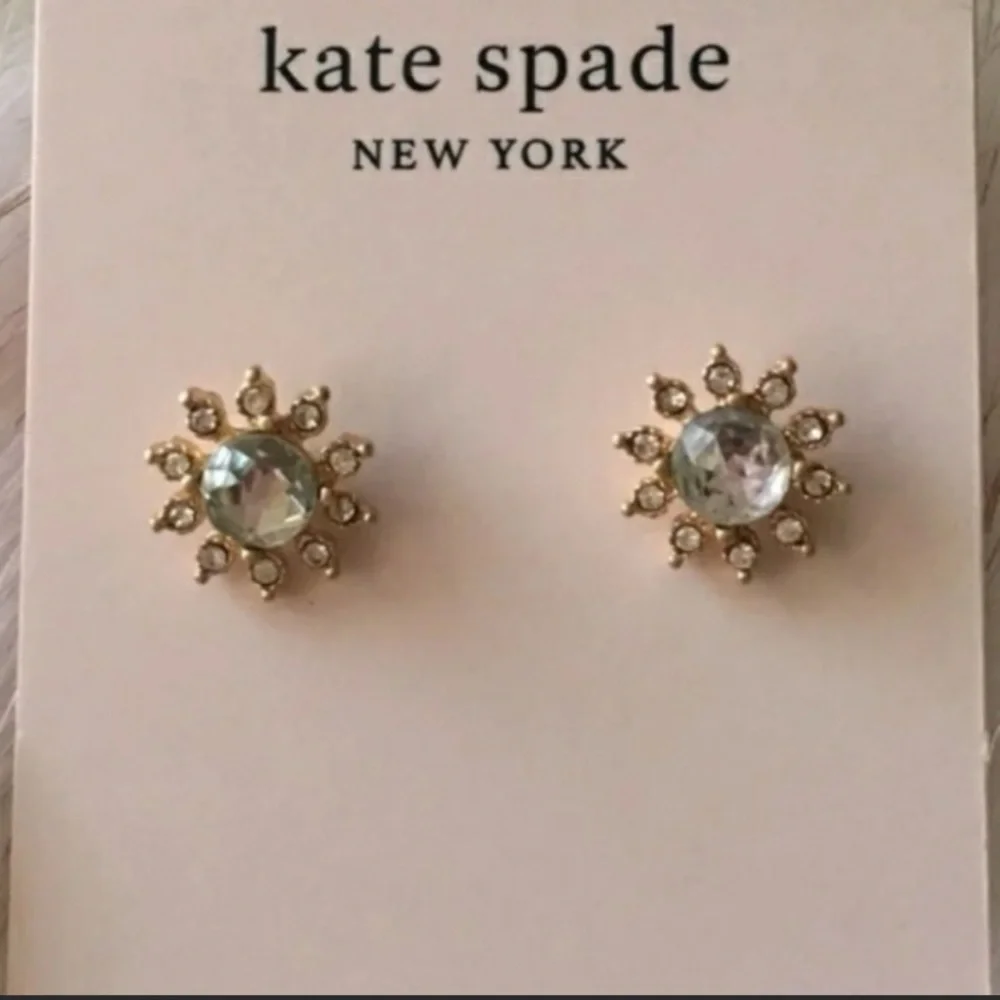 Kate Spade beautiful Reversible crystal and pearls stud earrings - Picture 9 of 10